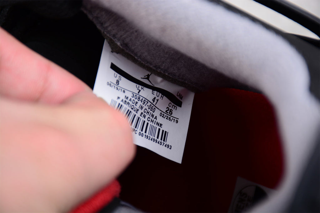 Air Jordan 4 Retro Bred