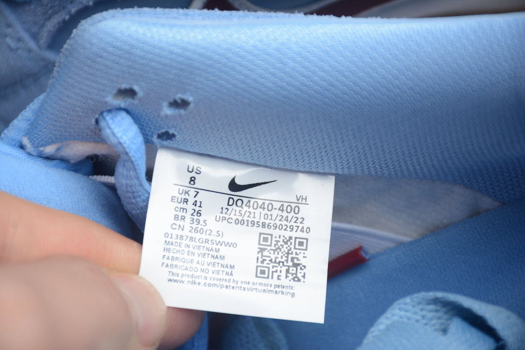 Nike SB Dunk Low Philadelphia Phillies