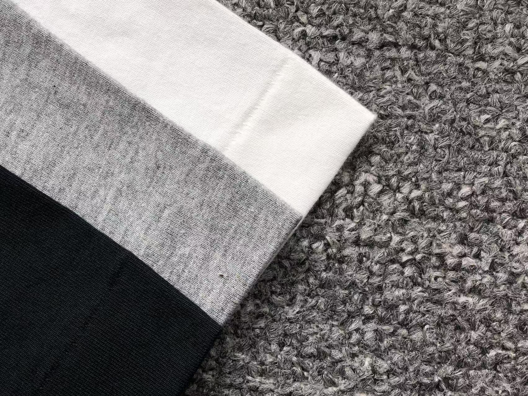 Comme des Gar鑾給ns Tshirt