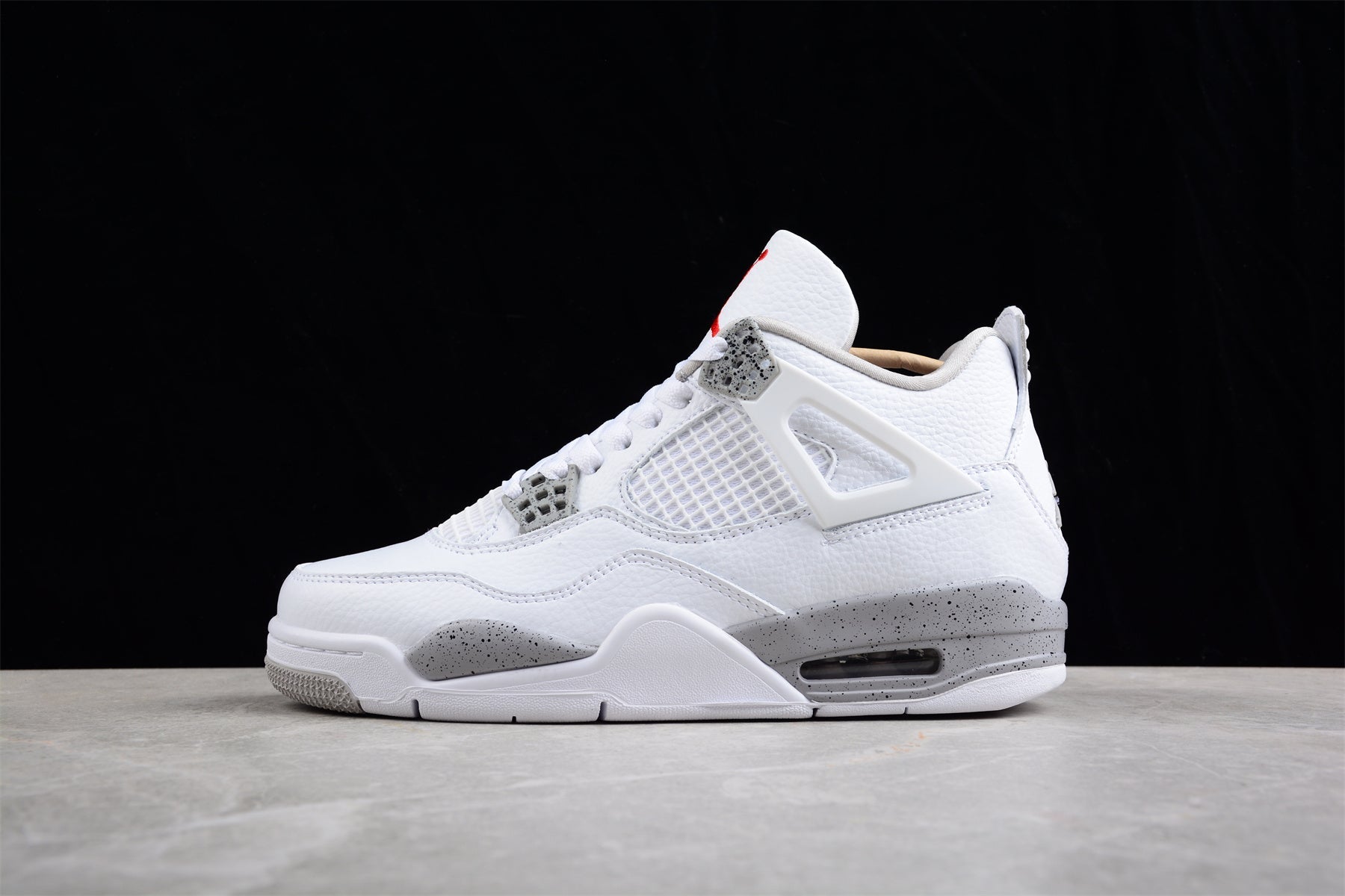AIR JORDAN 4  WHITE OREO