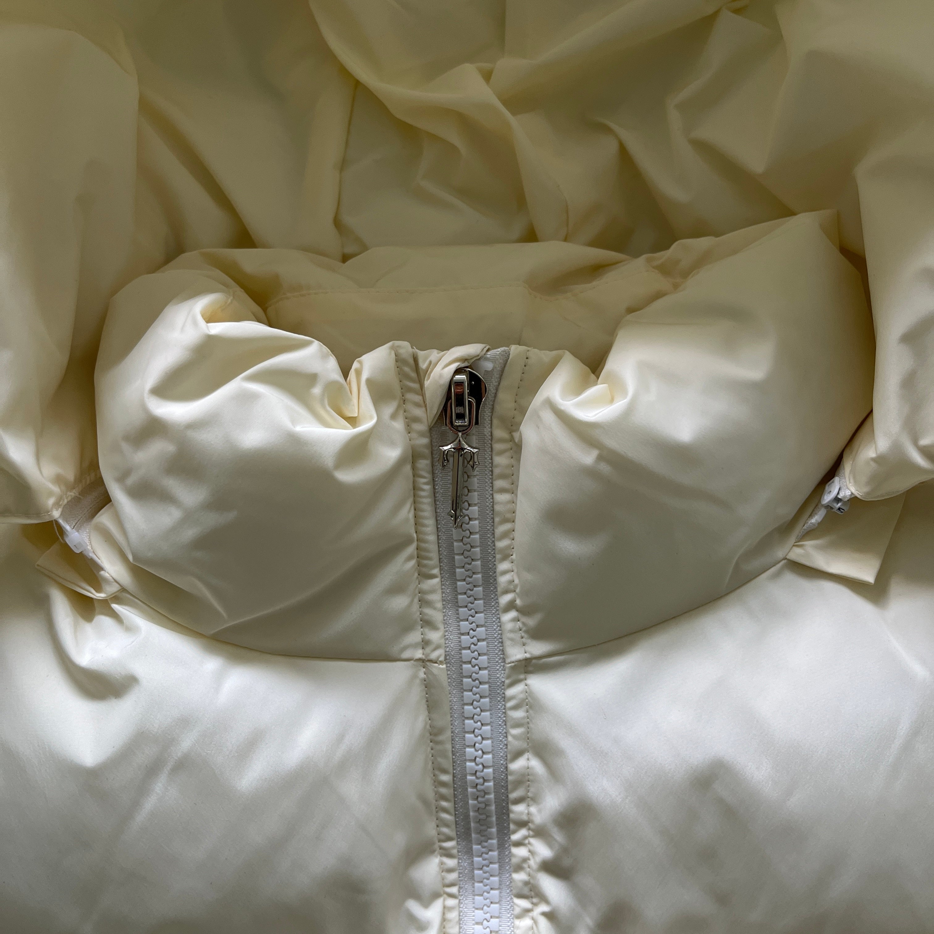 Trapstar Puffer Jacket Detachable Hooded Irongate