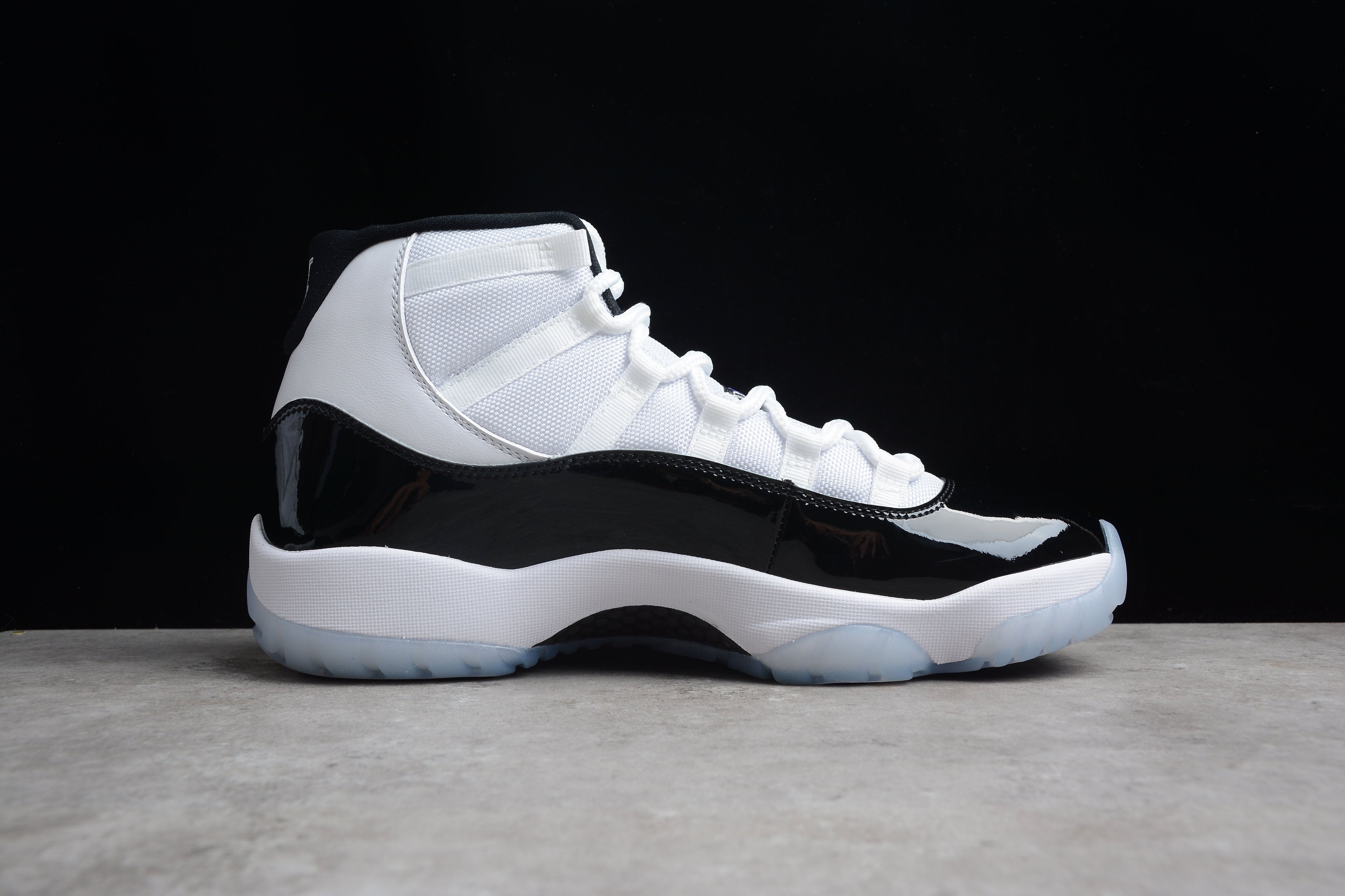 AJ 11 Concord