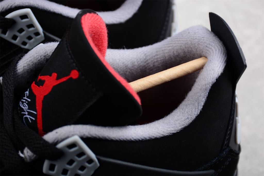 Air Jordan 4 Retro Bred