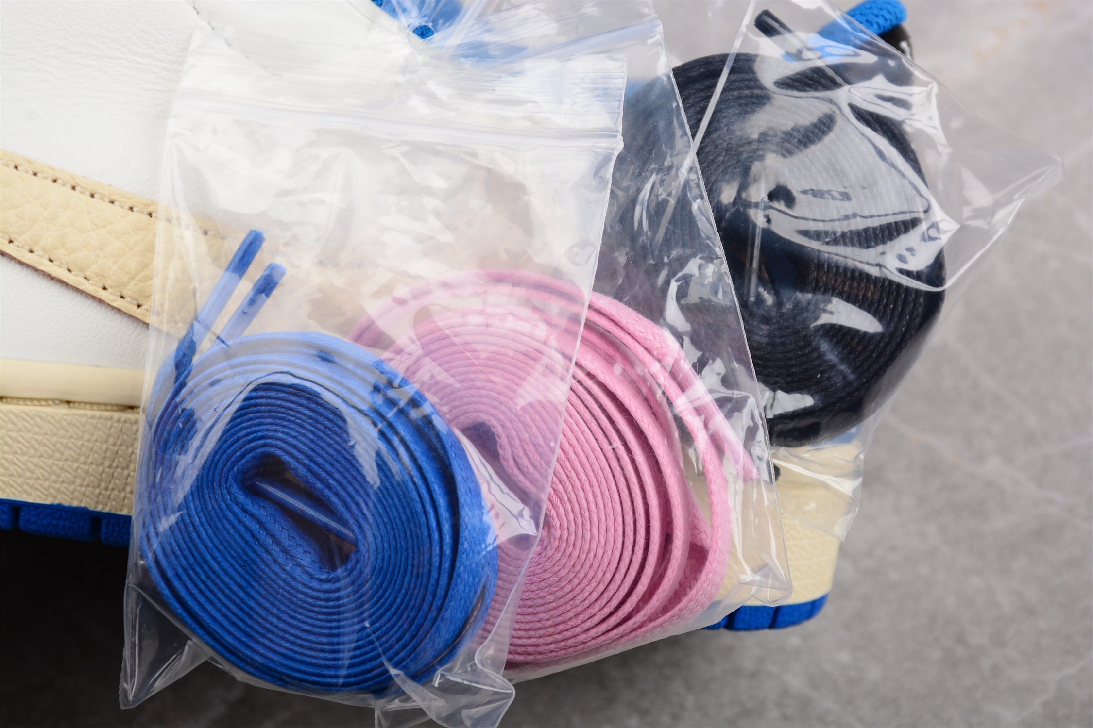 AJ 1 Retro Low OG SP Fragment x Travis Scott