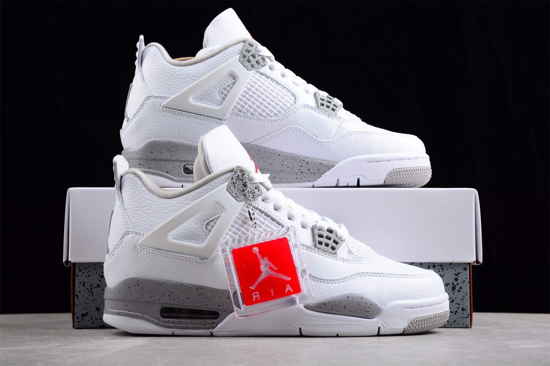 AIR JORDAN 4  WHITE OREO
