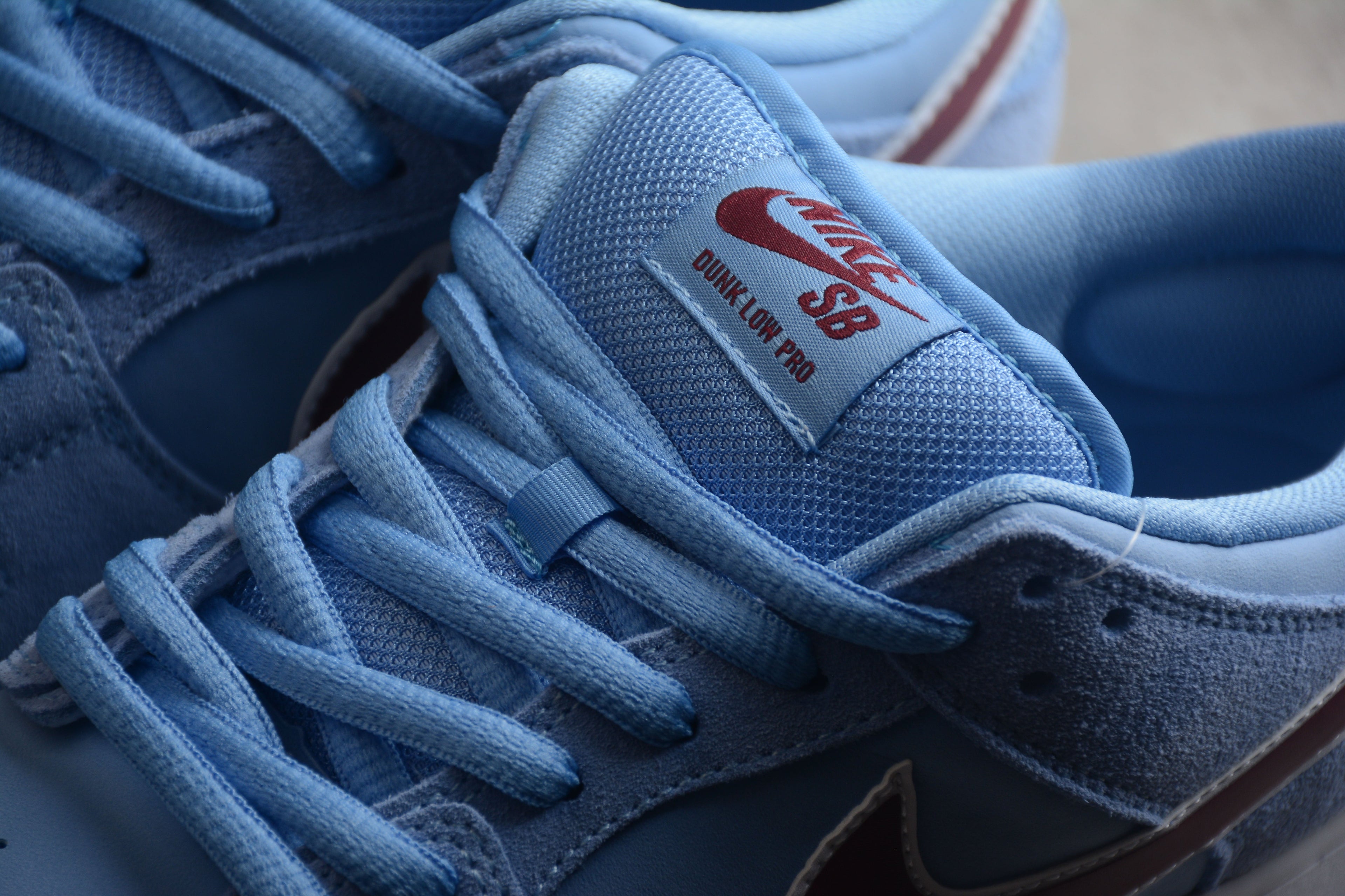 Nike SB Dunk Low Philadelphia Phillies